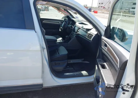 2018 Volkswagen Atlas 3.6L V6 Sel z USA, uszkodzony, nr VIN 1V2ER2CA2JC545725